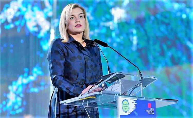 Slika /DHT2022/www221006_dht1.jpg